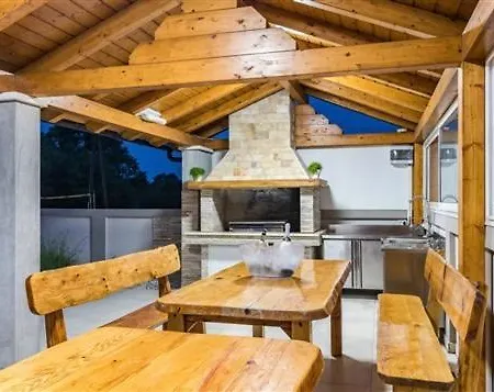 Villa Attractive