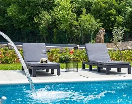 Villa Attractive
