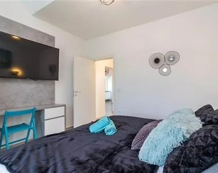 Villa Attractive